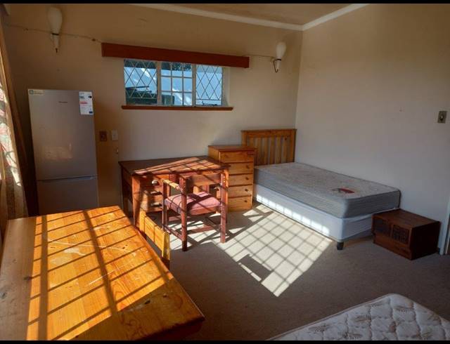 1 BEDROOM HOUSE RENTED IN SUMMERSTRAND
